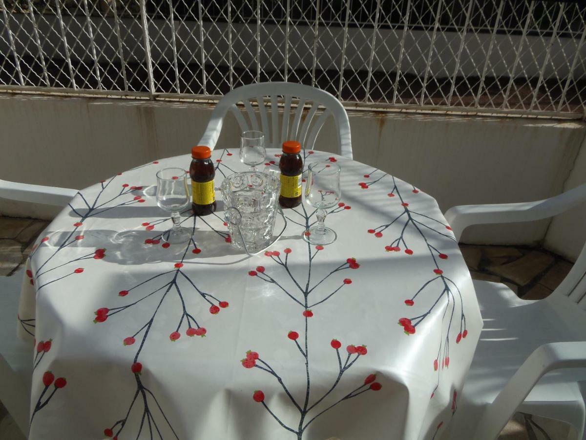 Ferienwohnung Joli Studio Calme Avec Terrasse Nizza Exterior foto